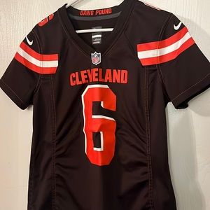 Womens Baker Mayfield Jersey size M. Cleveland Browns.